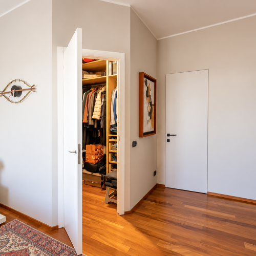 Camera da Letto Moderna con Cabina Armadio 2